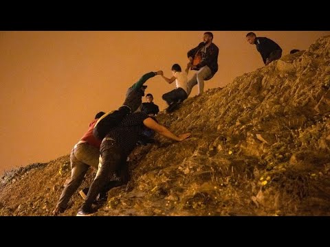 إسبانيا: استدعاء سفيرة المغرب ونشر الجيش والشرطة على حدود سبتة بعد عبور آلاف المهاجرين