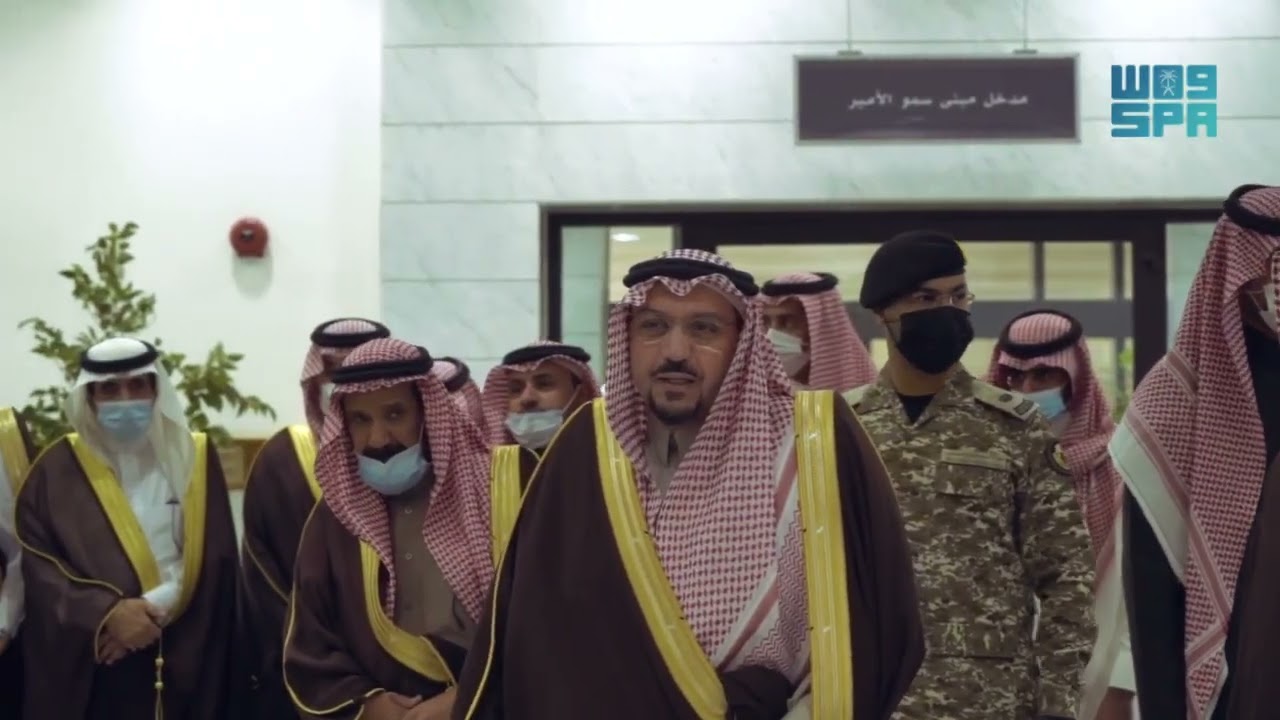 سمو الأمير فيصل بن مشعل يدشن هدية أهالي القصيم من التمور والمياه لأبطال الحد الجنوبي