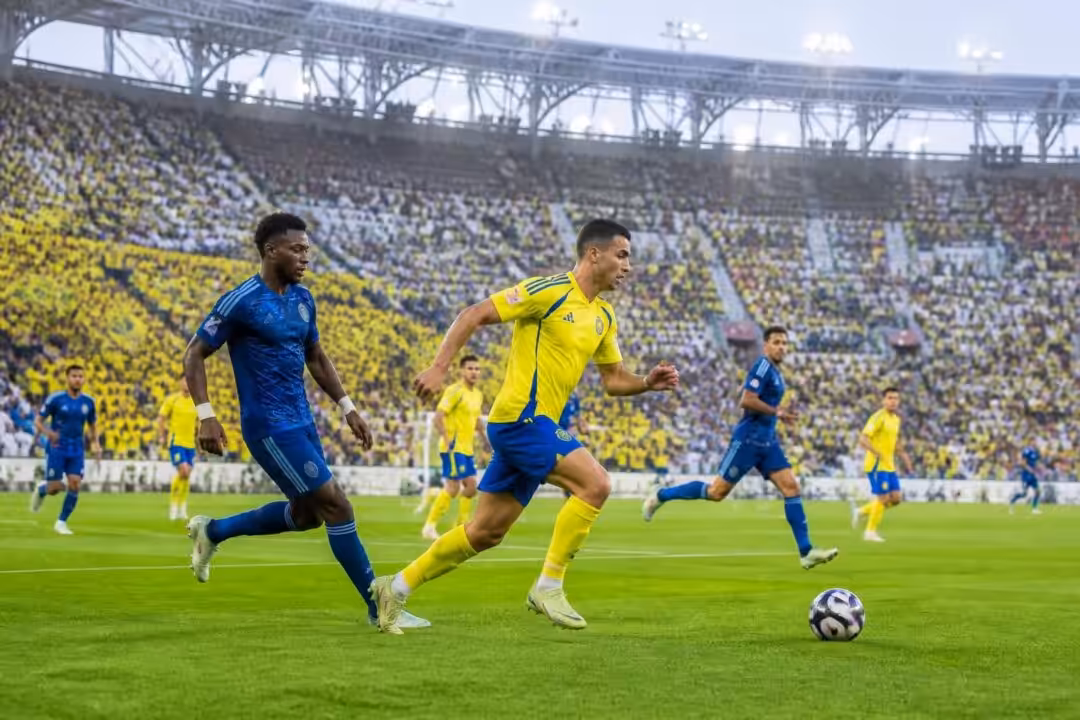 تحليل شامل لمباراة الاتفاق ضد النصر، مع استعراض أهم الأحداث واللحظات الفارقة في اللقاء بين الفريقين.