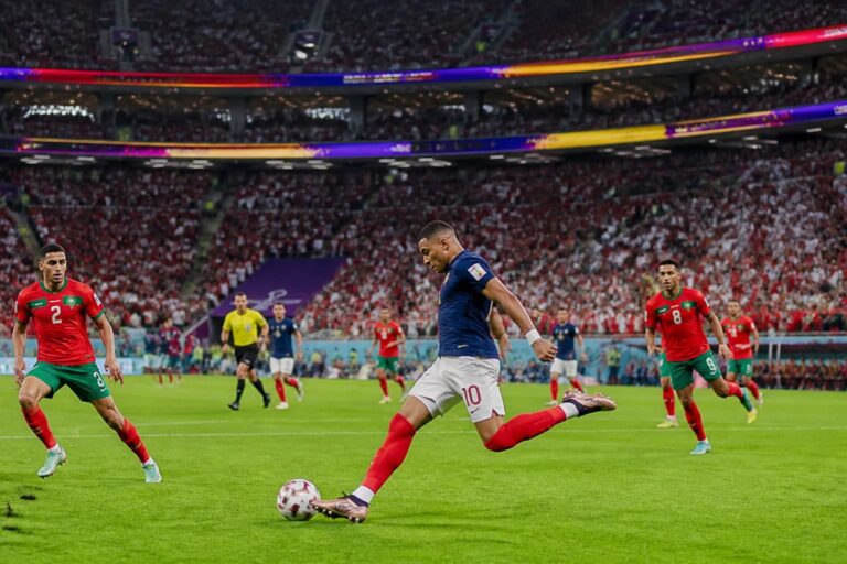 ما هو موعد مباراة فرنسا والمغرب غدًا؟ جدول ربع نهائي كأس العالم