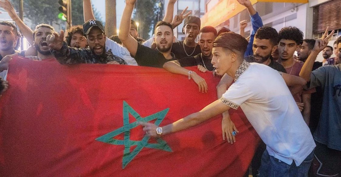 العلاقات المعقدة بين إسبانيا والمغرب تثير التكهنات حول تزايد موجة المهاجرين إلى سبتة