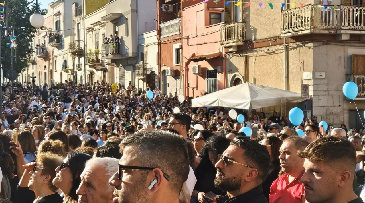 الأمن المغربي يعتقل نحو 300 مهاجر حاولوا الوصول إلى سبتة الإسبانية
